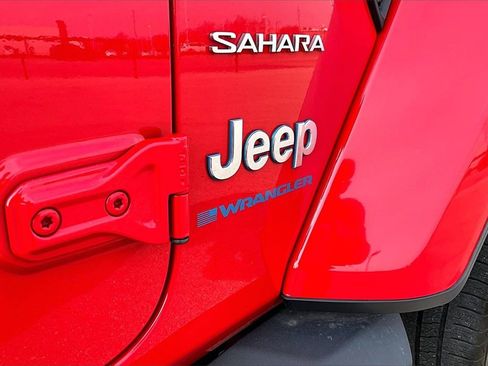 Used 2023 Jeep Wrangler Unlimited Sahara image 31