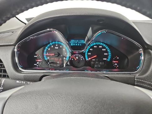 Used 2015 Chevrolet Traverse LT w/ Style and Technology Package FWD image 16