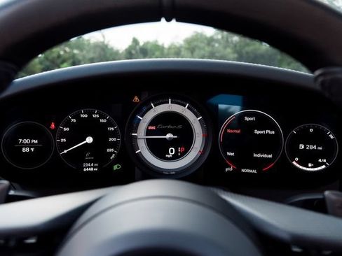 Used 2022 Porsche 911 Turbo S AWD/4WD image 34