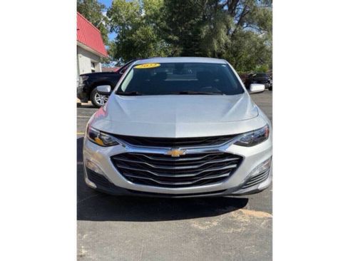 Used 2022 Chevrolet Malibu LT FWD image 4