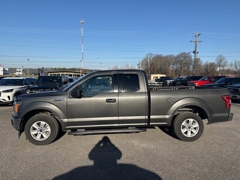 Used 2018 Ford F150 XLT image 1