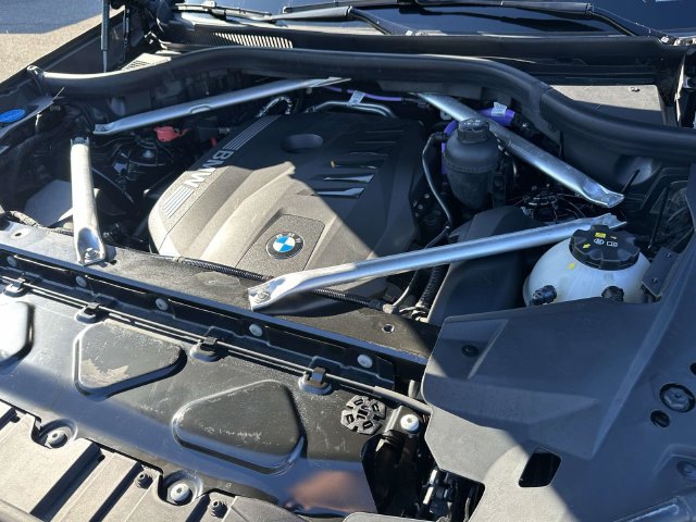 Certified 2024 BMW X5 xDrive40i w/ Premium Package AWD/4WD image 17