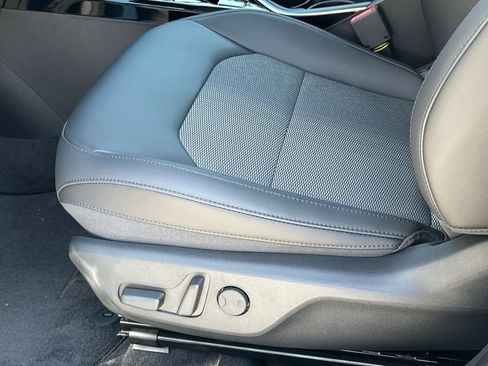 New 2026 Kia Niro Wind image 20