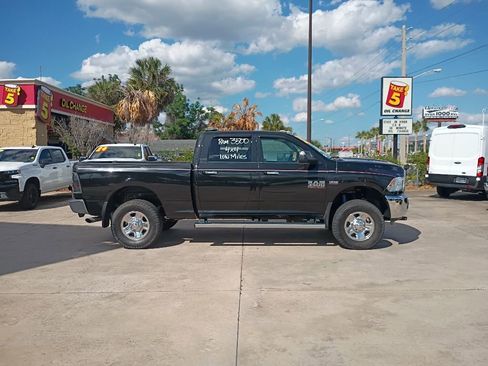 Used 2018 RAM 3500 SLT w/ Snow Chief Group AWD/4WD image 28