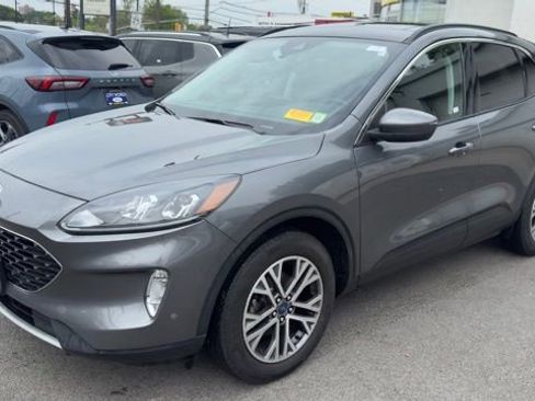 Certified 2022 Ford Escape SEL AWD/4WD image 1