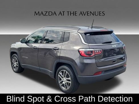 Used 2020 Jeep Compass Latitude w/ Safety & Security Group FWD image 5