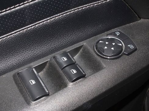 Used 2019 Ford Mustang GT Premium w/ Equipment Group 401A RWD image 16