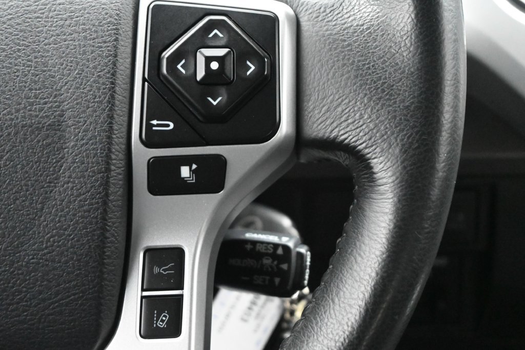 Used 2020 Toyota Tundra SR5 w/ SR5 Leather Package AWD/4WD image 6