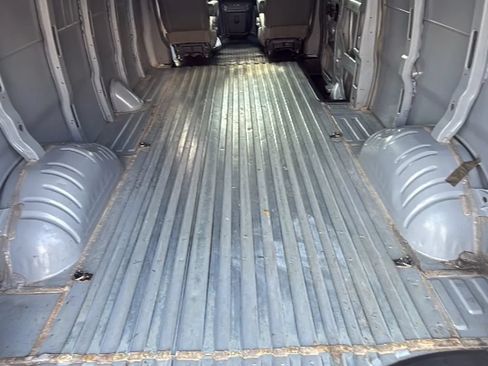 Used 2018 Chevrolet Express 3500 Extended w/ Driver Convenience Package RWD image 20