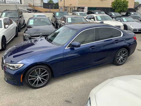 Used 2019 BMW 330i Sedan w/ Convenience Package RWD image 11