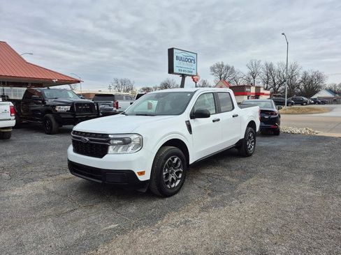 Used 2024 Ford Maverick XLT image 1