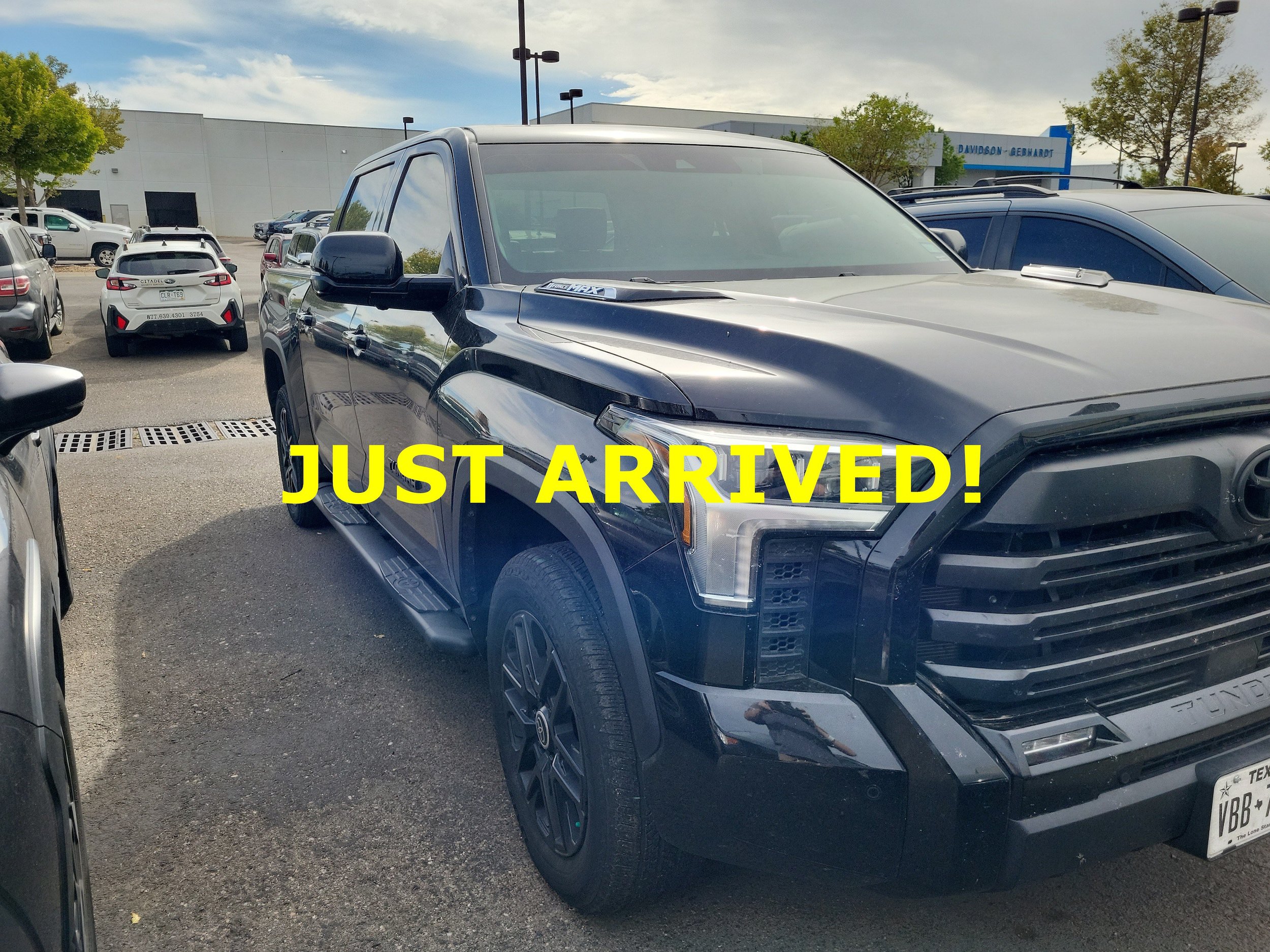 Used 2024 Toyota Tundra Limited AWD/4WD image 3