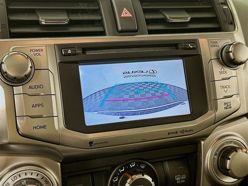 Used 2018 Toyota 4Runner SR5 Premium image 17