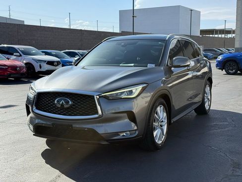 Used 2019 INFINITI QX50 Essential w/ Premium Heat Package AWD/4WD image 7