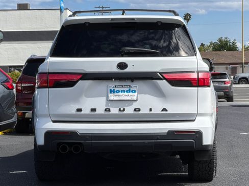 Used 2024 Toyota Sequoia TRD Pro AWD/4WD image 10