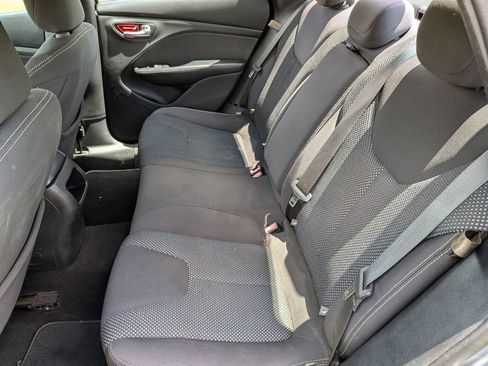 Used 2015 Dodge Dart SXT FWD image 31