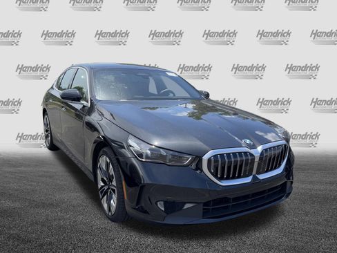 Certified 2026 BMW 540i xDrive AWD/4WD image 2