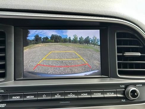 Used 2019 Hyundai Elantra SEL FWD image 30