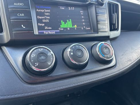 Used 2018 Toyota RAV4 LE image 16