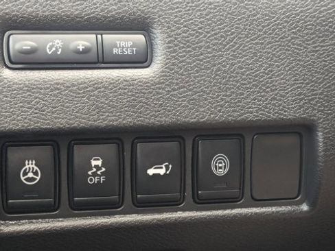 Used 2024 Nissan Murano SL image 17