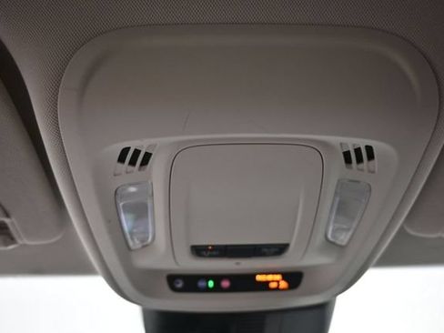Used 2024 Buick Envision Preferred AWD/4WD image 31