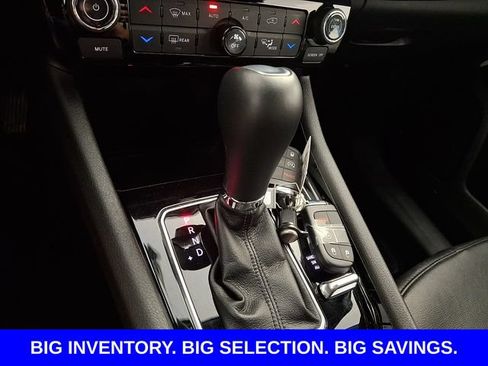 Used 2025 Jeep Compass Limited AWD/4WD image 18