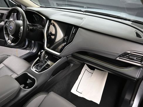 Certified 2025 Subaru Outback Onyx Edition image 13
