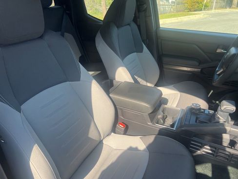 Used 2026 Toyota Tacoma TRD Sport image 12