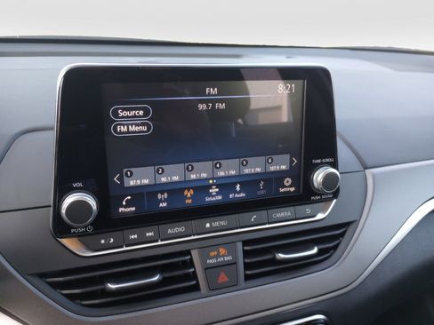 New 2025 Nissan Altima 2.5 SR image 16