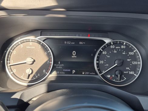 Certified 2025 Nissan Pathfinder S FWD image 34