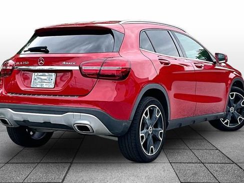 Certified 2019 Mercedes-Benz GLA 250 4MATIC image 7