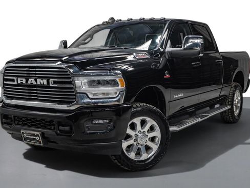 Used 2023 RAM 3500 Laramie AWD/4WD image 4