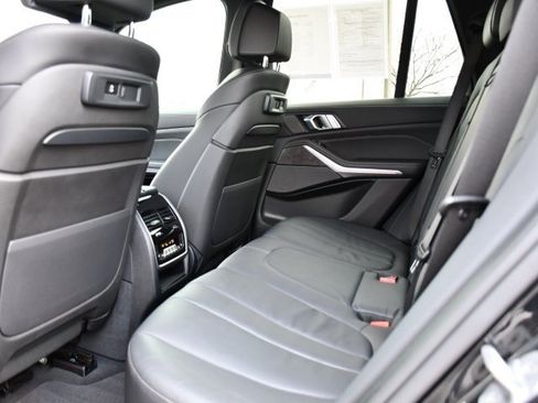 Used 2020 BMW X5 M50i w/ Premium Package image 15