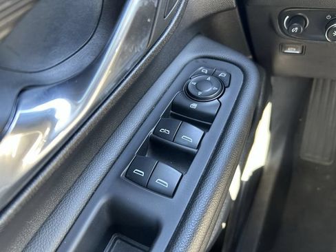 Used 2024 GMC Terrain SLT AWD/4WD image 20