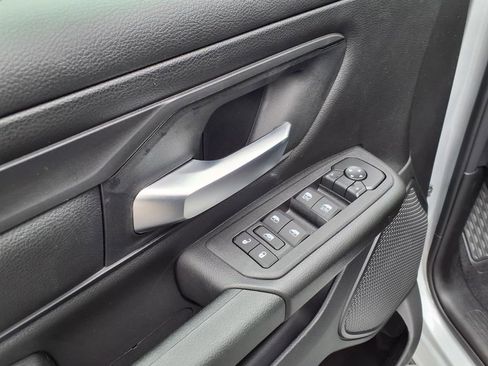 New 2026 RAM 1500 Express AWD/4WD image 18