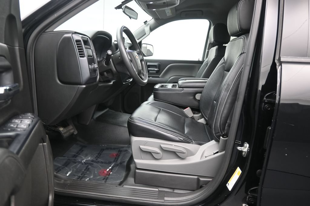 Used 2018 Chevrolet Silverado 1500 Custom RWD image 13