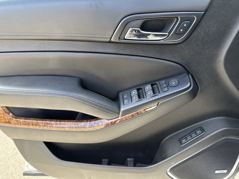 Used 2019 Chevrolet Tahoe Premier image 14