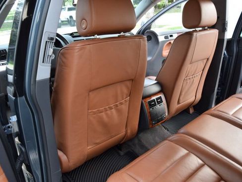Used 2004 Volkswagen Touareg V10 TDI AWD/4WD image 48