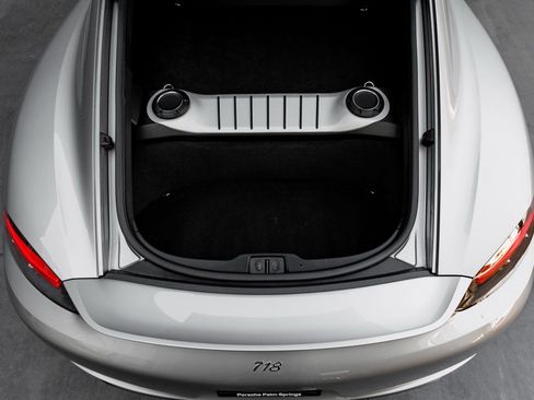 Certified 2018 Porsche 718 Cayman S image 29