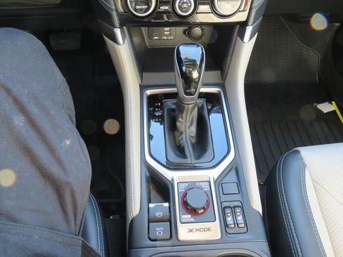 Used 2023 Subaru Forester Limited image 20