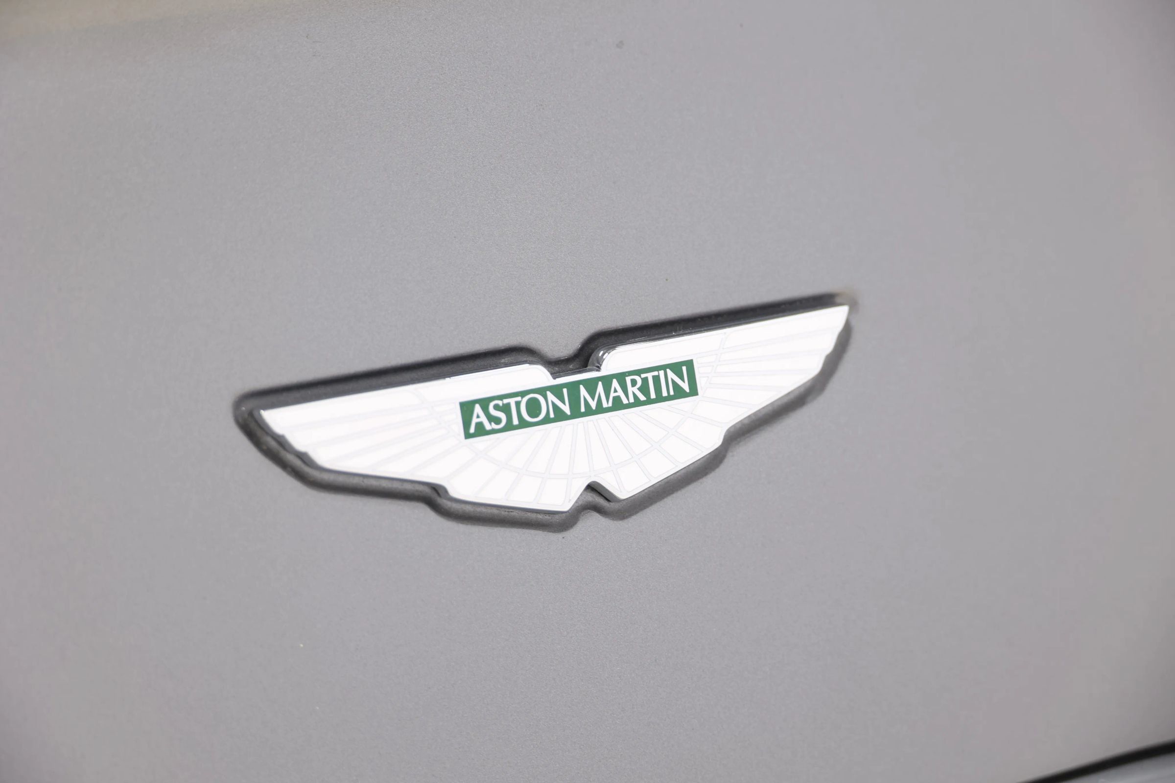 Used 2016 Aston Martin V8 Vantage S RWD image 8