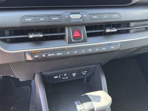 Used 2025 Kia K4 FWD image 21