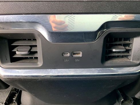 Used 2024 Chevrolet Silverado 1500 LTZ w/ Z71 Off-Road Package AWD/4WD image 36