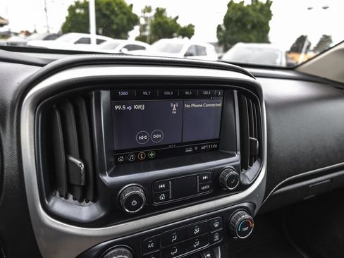 Used 2019 GMC Canyon SLE AWD/4WD image 17