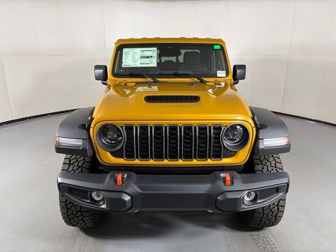 New 2026 Jeep Gladiator Mojave AWD/4WD image 3