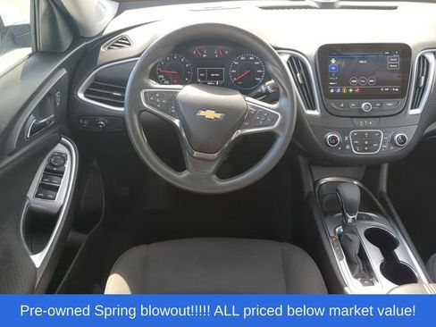 Used 2025 Chevrolet Malibu LT FWD image 38