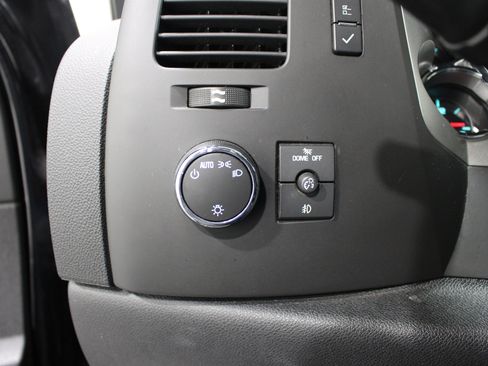 Used 2011 GMC Sierra 1500 SLE w/ Power Tech Package AWD/4WD image 8