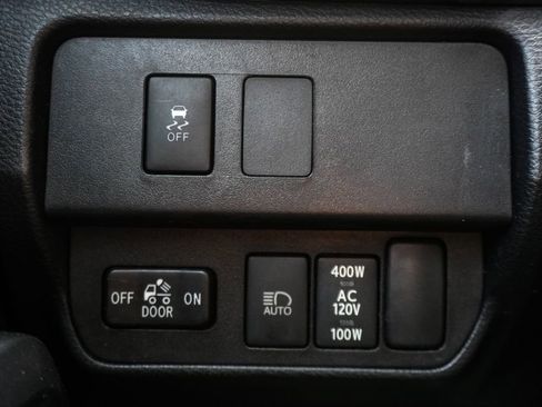 Used 2020 Toyota Tacoma TRD Sport RWD image 22