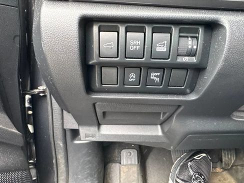 Used 2023 Subaru Forester Premium AWD/4WD image 11