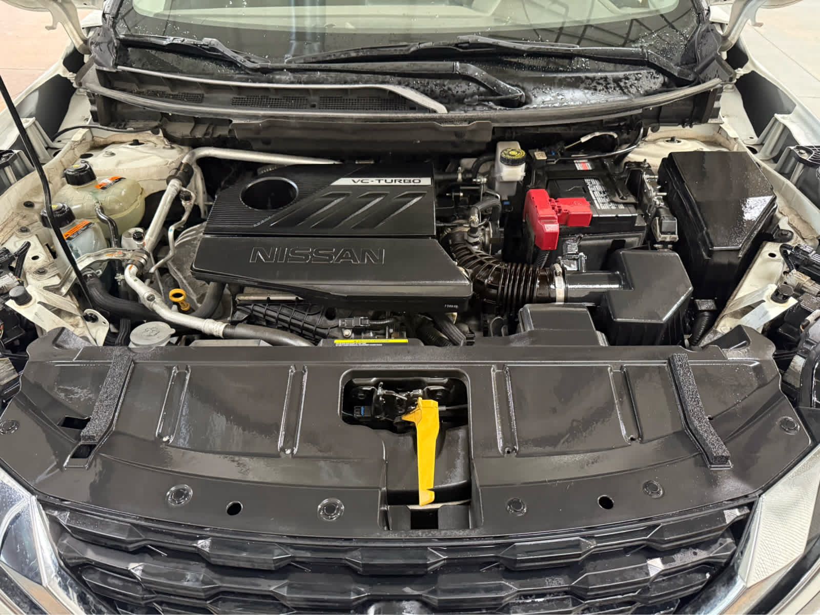 Used 2023 Nissan Rogue S AWD/4WD image 12